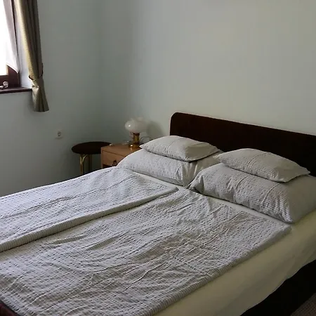 Lakeside Lejlighed *